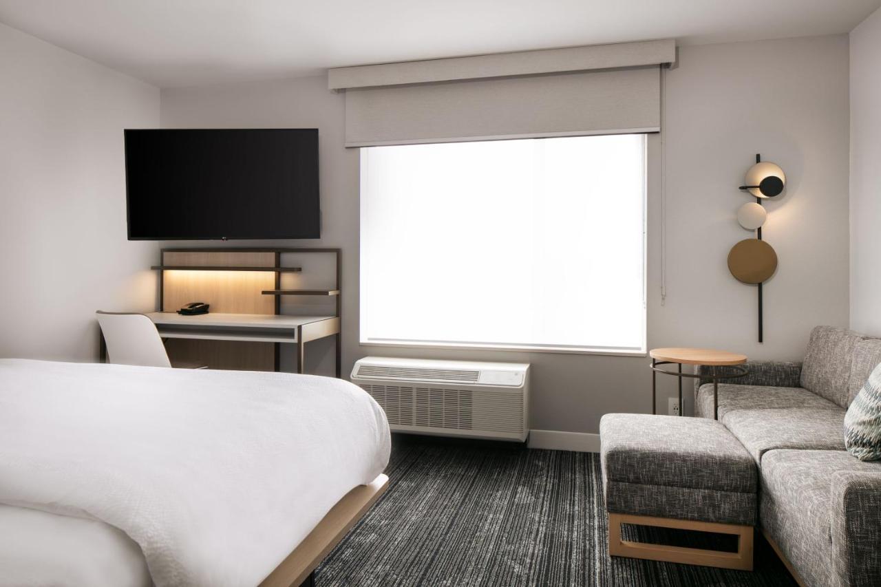 Towneplace Suites By Marriott 奥康诺摩沃 外观 照片